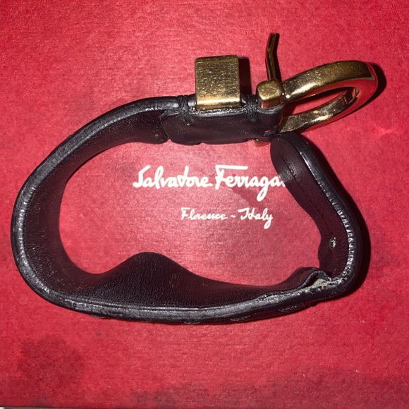 Salvatore Ferragamo Gancio Buckle Leather Bracelet - Picture 5 of 14